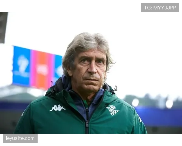 皇家贝蒂斯主帅佩莱格里尼赛前确认，将针对奥萨苏纳的长传转换进行调整