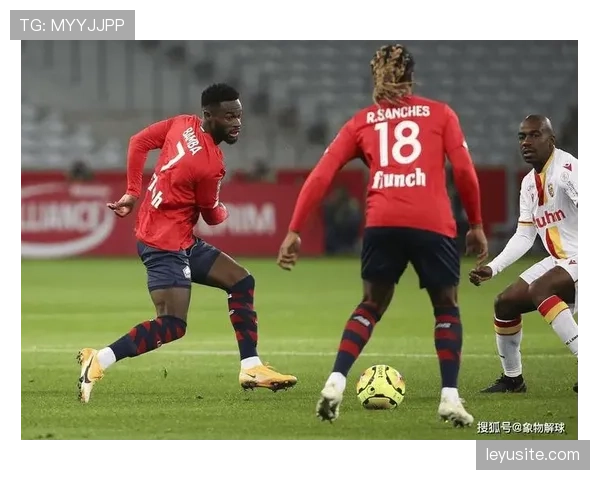 实时：贝蒂斯前锋威廉-若泽点射破门，打入个人本赛季第15粒联赛进球